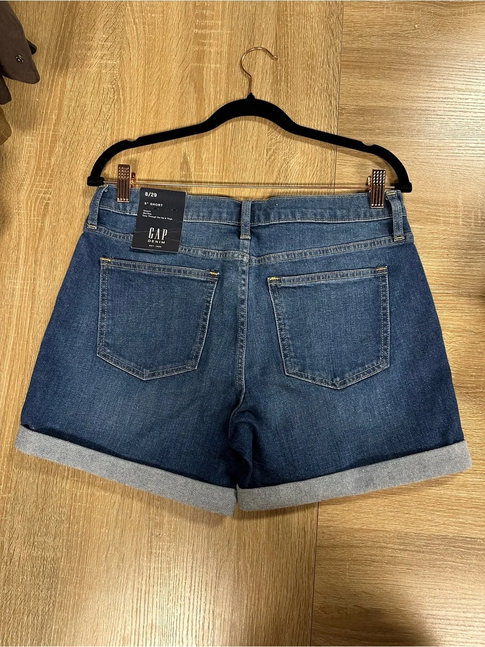 NWT Gap Mid-Rise 5” Shorts Denim Cuffed Blue Jeans Size 8